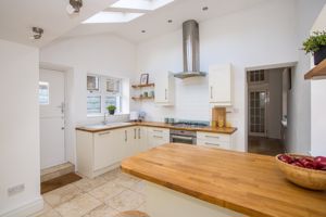 Photo 16- click for photo gallery